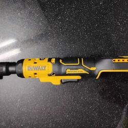 DeWalt Atomic 3/8 Ratchet