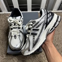 New Balance 1906R Sliver Black 