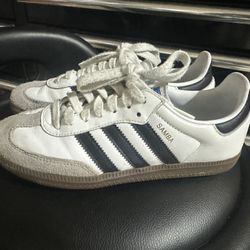 Sambas Size  Size 5