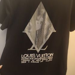 Men's Louis Vuitton  t Shirt 