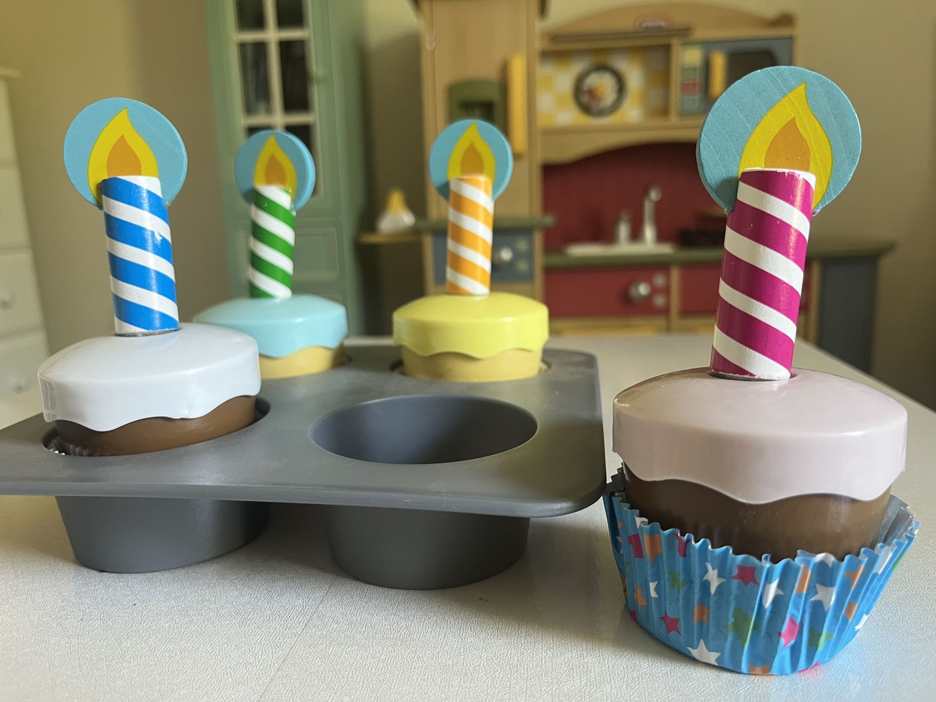 Kids Play Birthday Cupcakes Set 