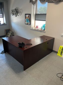 L shaped desk