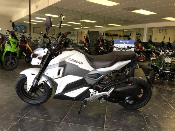 New Ice Bear 50cc Mini Max Scooter White for Sale in Largo, FL - OfferUp