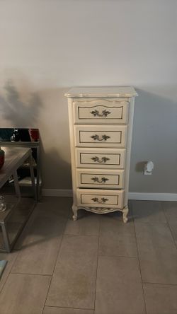dresser