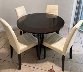 Round Dining Table Set with 4 Upholstered Chairs – 42"