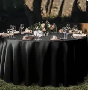 4 Round Table Cloths