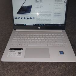 White HP 14inch Laptop(Like New)