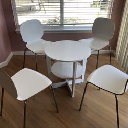 IKEA Table With Four Dining Chairs 