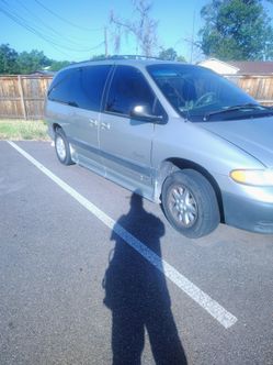 1999 Plymouth Grand Voyager