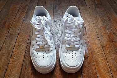 Women's Nike Air Force 1 EasyOn Sneakers in White, Size US7.5