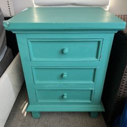 Set Of 2 Nightstands (matching)