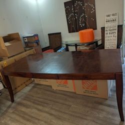 Mid-Century Extendable Dining Table