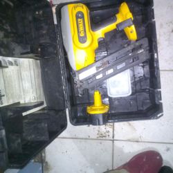 DeWalt Cordless Nail Gun 