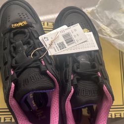 Adidas AD12000 Yu-Gi-oh! Yugi’s World Size 11