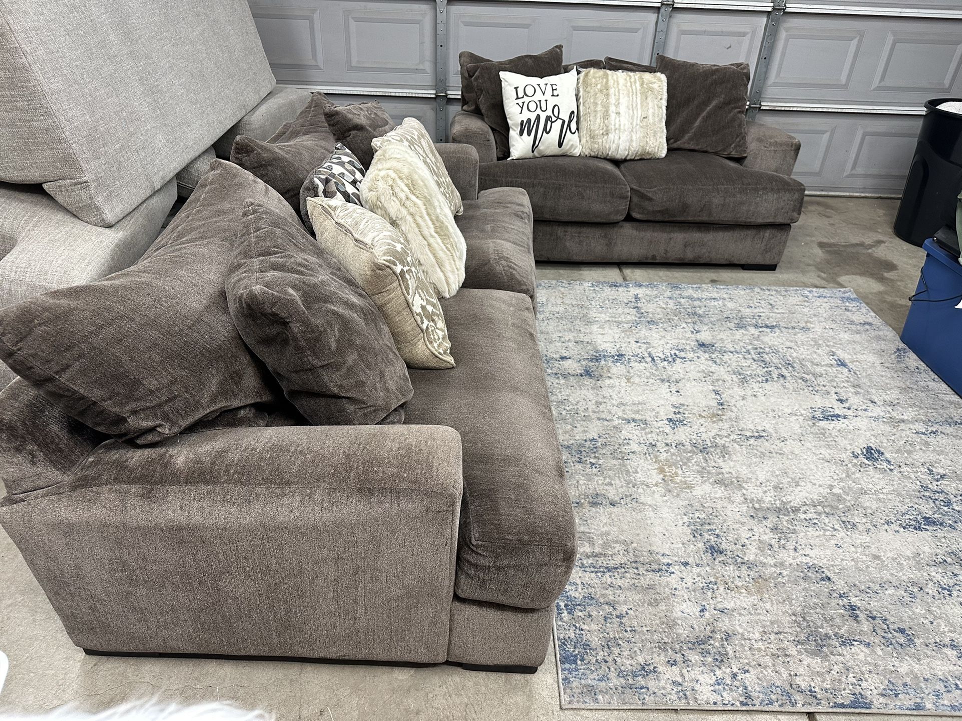 Sofa Set