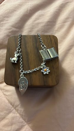 James Avery bracelet with 4 charms all James Avery