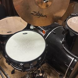 Drum Set 5 Piece with Zildjian Cymbals
