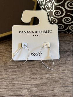 Sleek Curved Threader Earrings