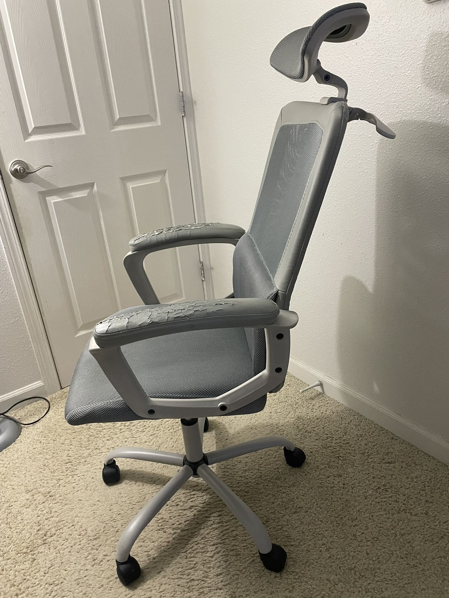 Office Chair w/ headrest - $39 OBO