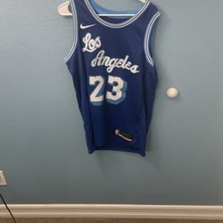 LeBron Lakers Jersey Men’s Large Tag Still On It 