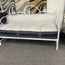 Twin Size Daybed $149