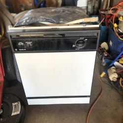 WORKING USED DISHWASHER 