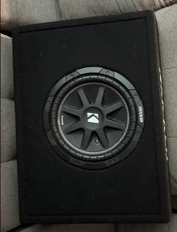 Kicker Single 10-Inch Comp 4 Ohm 150W Loaded Subwoofer Enclosure Box  43TC104