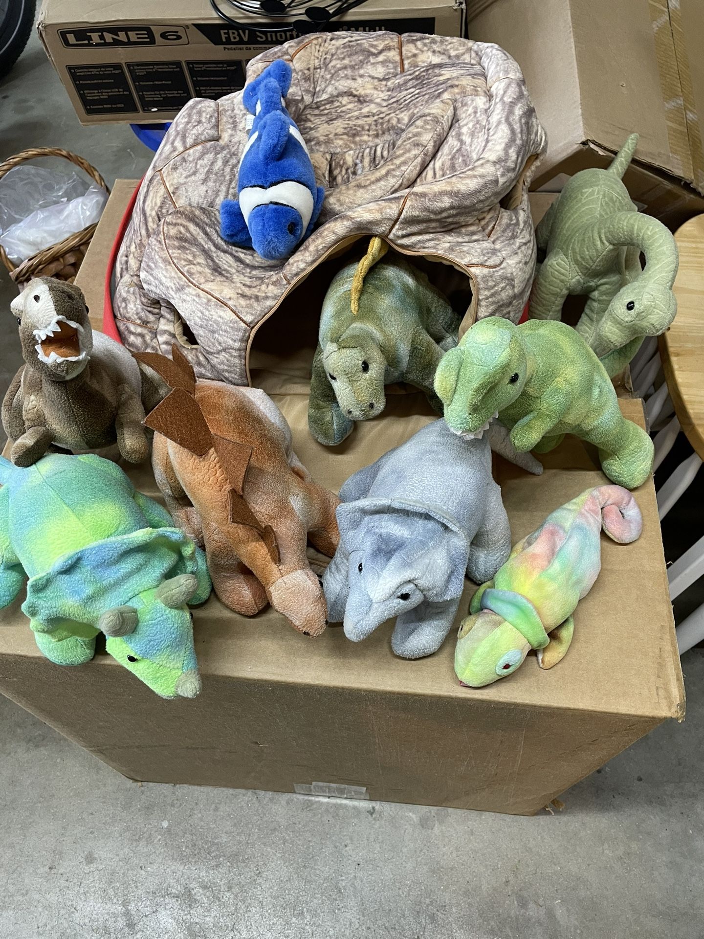 F.A.O. Scwartz Plush Cave With 7 Dinosaurs