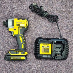 Dewalt 1/4" Impact Driver with Battery & Charger 