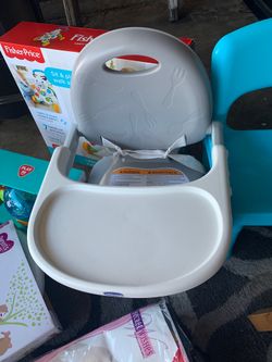 CHICCO BRAND BABY CHAIR