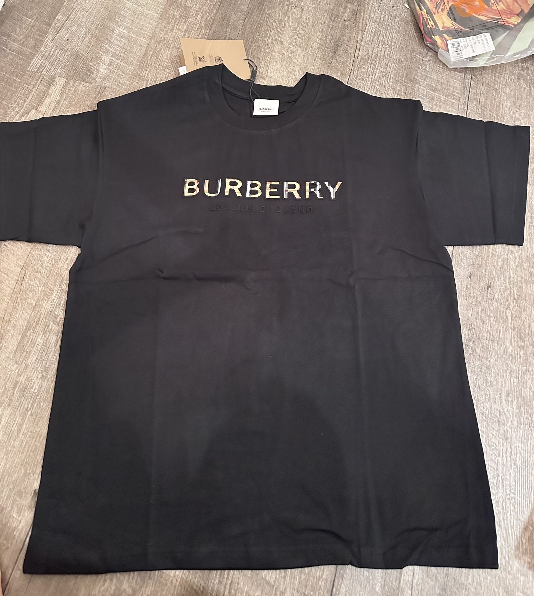 BURBERRY - T Shirt 