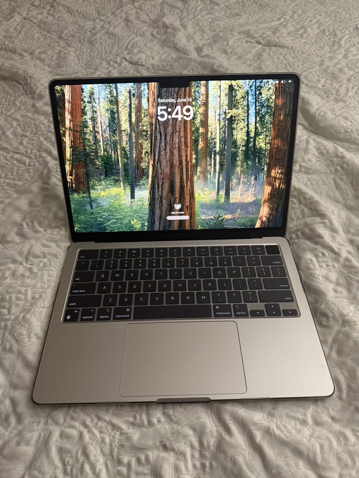 MacBook Air M2 