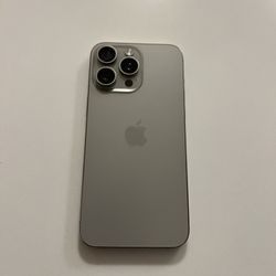 iPhone 15 Pro Max
