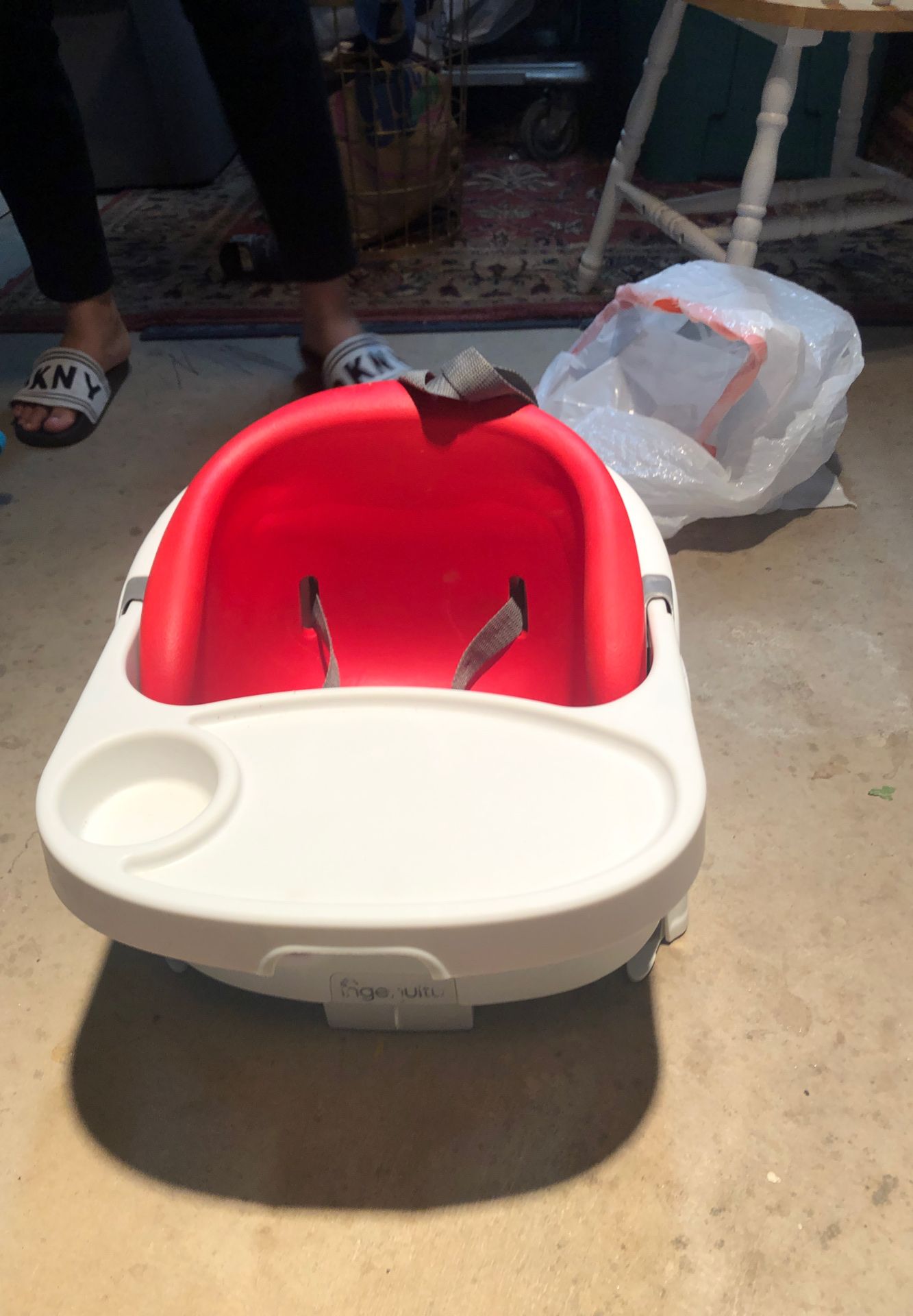 Infant chair with tray