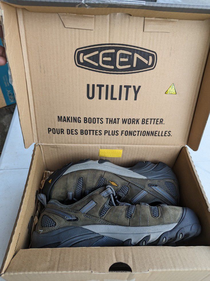 Brand new: KEEN Utility Men's Shoes  Atlanta Cool

ESD steel toe Size 10