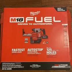 Milwaukee M18 FUEL 18V Lithium-lon Brushless 1 in. Cordless SDS- Plus Rotary Hammer/Dust Extractor Kit, Two 6.0 Ah Batteries