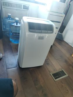 Black + DECKER AC UNIT