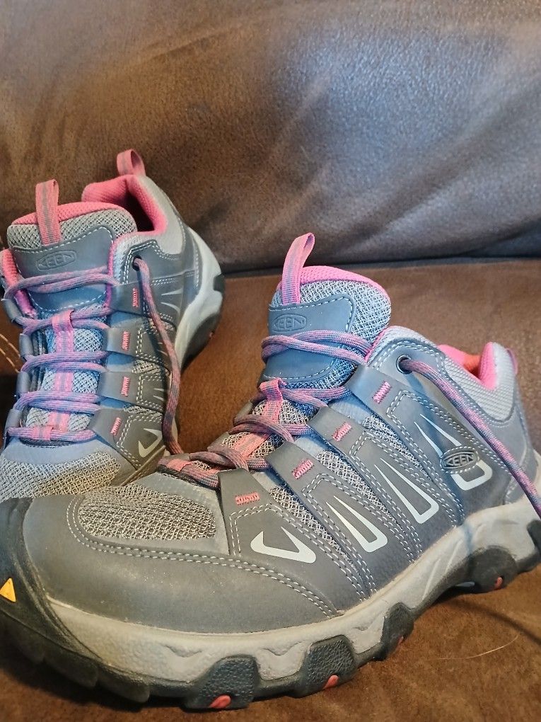 Keen Girls Shoes