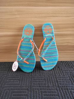 SO sparkly striped flip flops