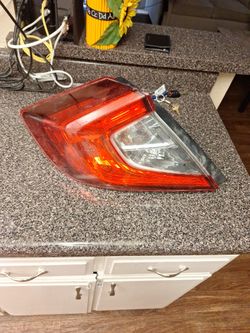 Driver Side Taillight 2017