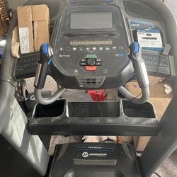 REDUCED New Treadmill Unboxed