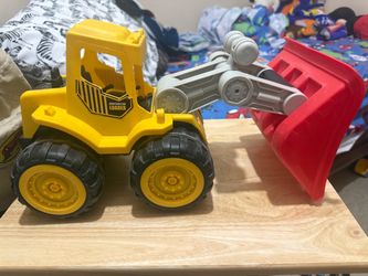 Front loader toy