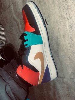 Air Jordan 1’s Mid “Multi-Color” Mens size 12