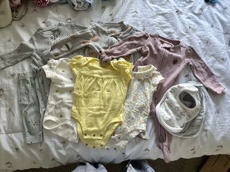 Carter’s Baby Girl Clothes Bundle