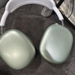 AirPod Max Pro