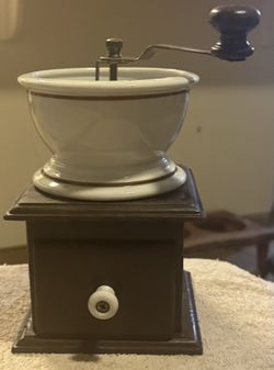 1982 WHOLE BEAN COFFEE GRINDER