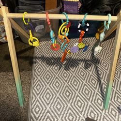 Wooden Play Gym With Hanging Toys 