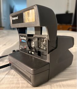 Polaroid OneStep Closeup 600 Instant Film Camera