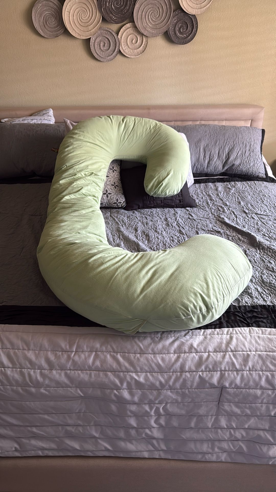 Maternity Pillow - LeachCo