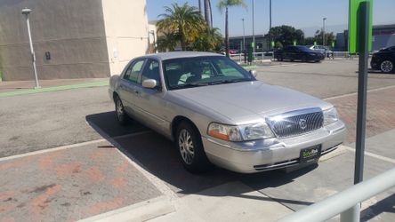 2006 Mercury Grand Marquise